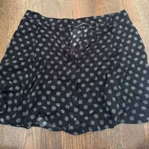La Hearts Black and White Flowy Skirt
